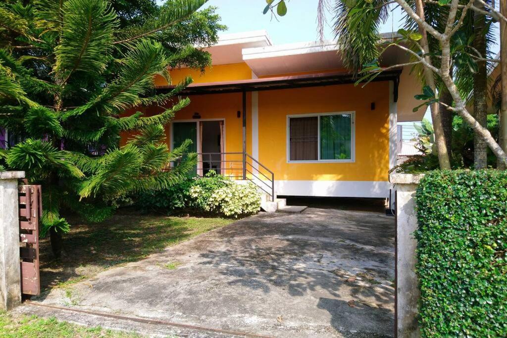 Little Yellow House- Aonang Ao Nang Exterior foto